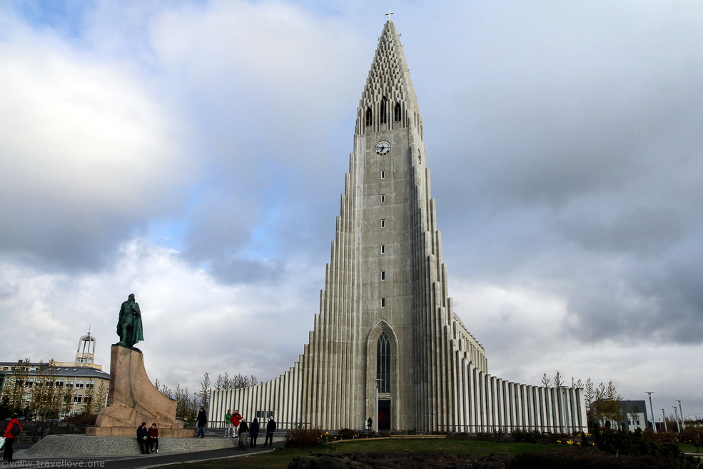 092 Hallgrimskirkja Iceland